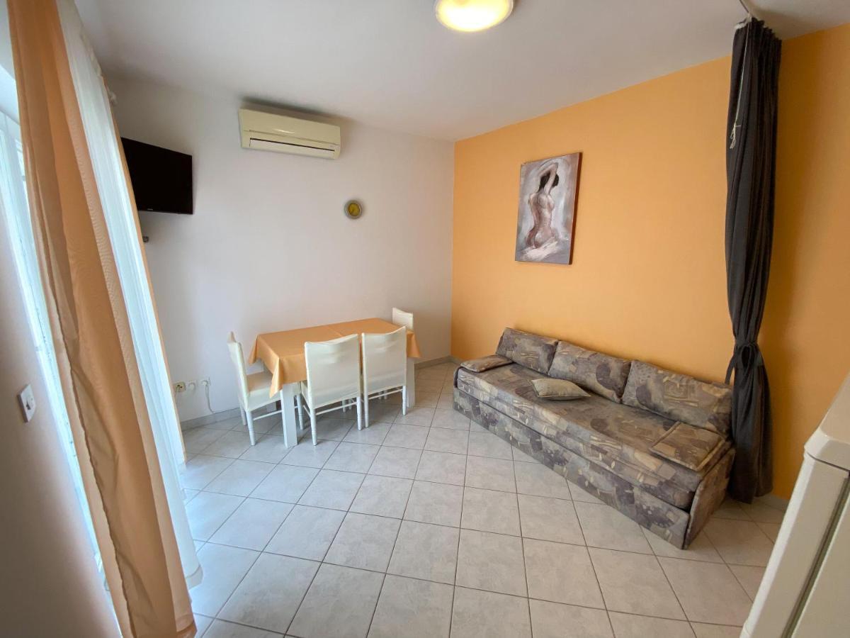 Apartments Pulic Zaboric Exterior photo